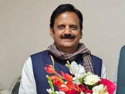 समयानुसार नर्सिंग एवं पैरामेडिकल स्टाफ की नियुक्तियाँ सुनिश्चित करें