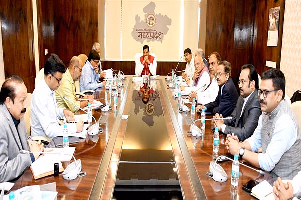 ग्वालियर में बनेगा टेलीकॉम मैन्युफैक्चरिंग जोन: कंपनियों ने दिखाई रुचि, CM बोले- निवेशकों को देंगे पूरा सहयोग