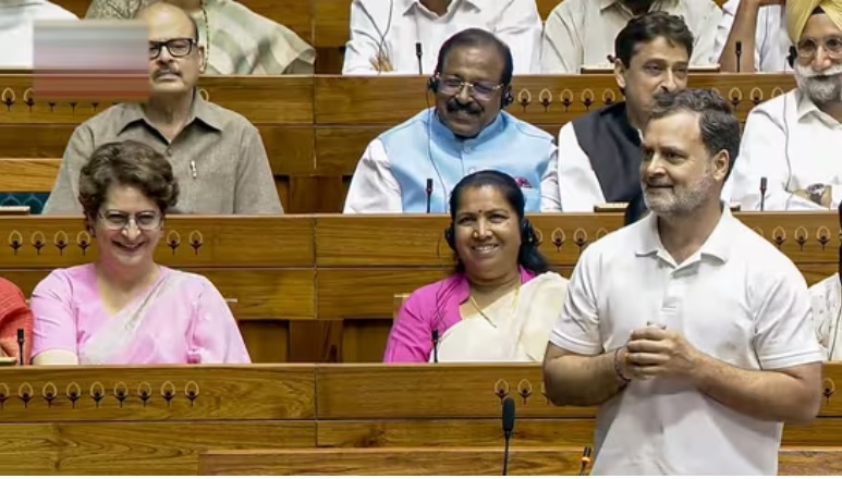 लोकसभा में राहुल गांधी का बयान, प्रियंका गांधी ने 5 मिनट में किया वो जो 20 साल में नहीं कर पाए